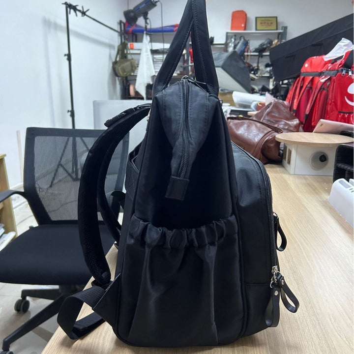 Elegant Weekender Bag with Multiple Compartments Stornfield
