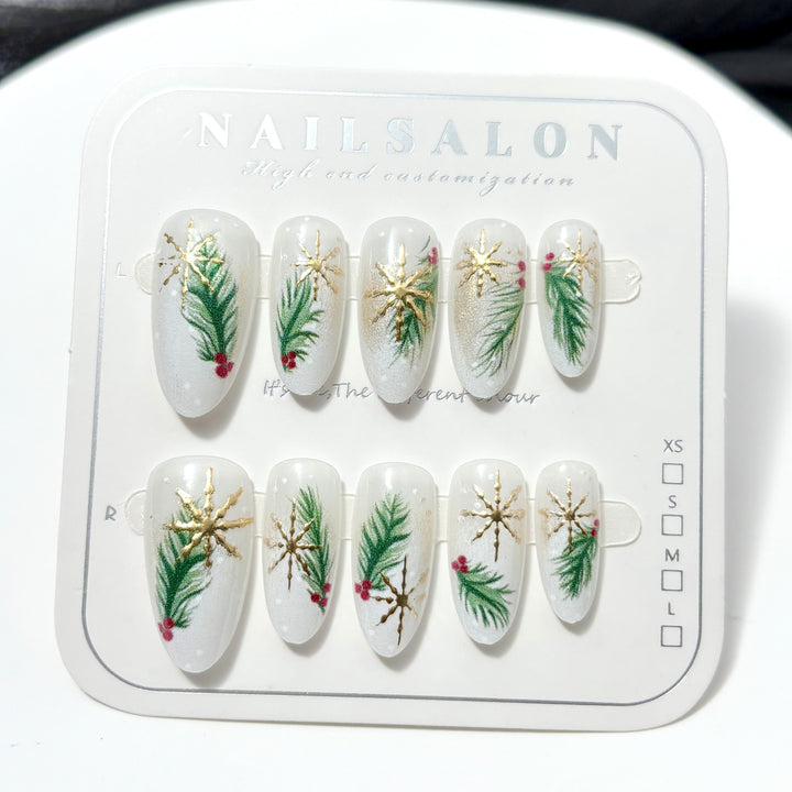 Festive Holiday-Themed Press-On Nails