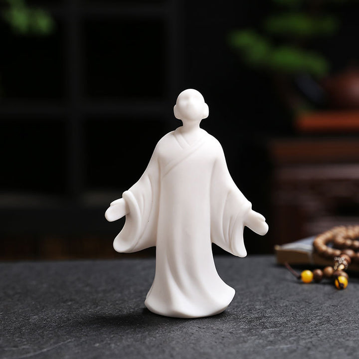 Elegant and modern Feng Shui sculpture Stornfield