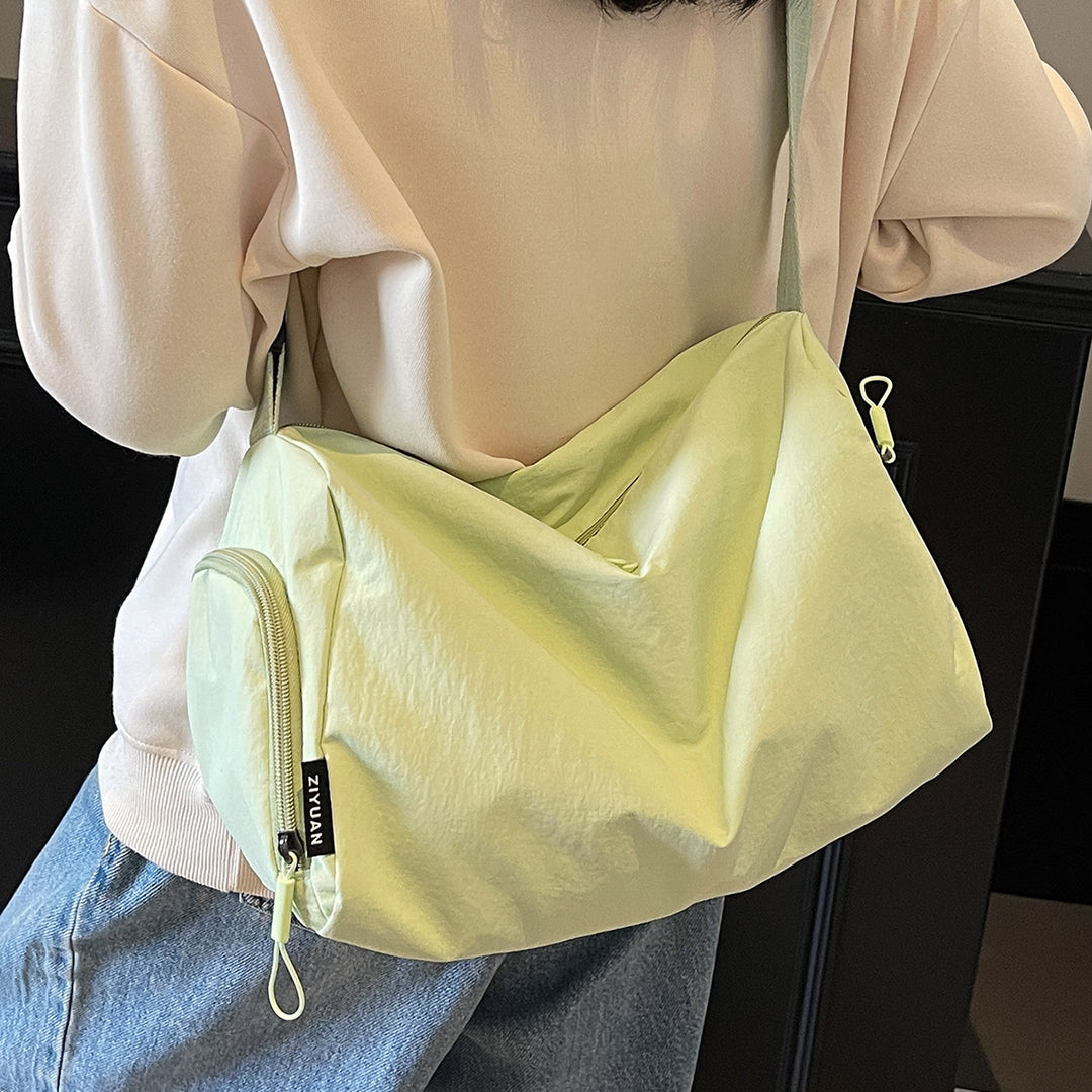 Versatile sports bag in compact format Stornfield