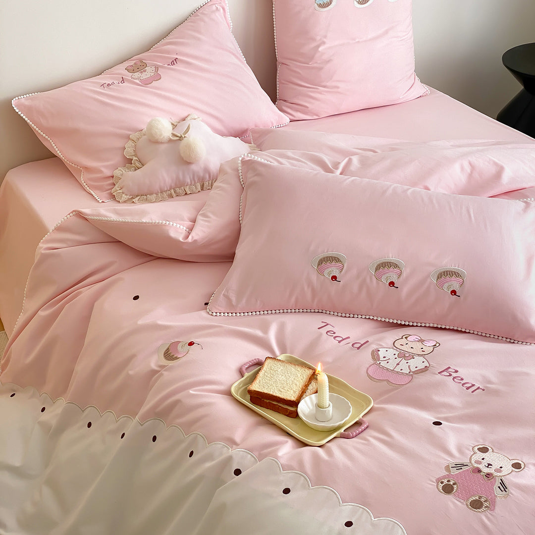 Children's Embroidered Teddy Cotton-Blend Duvet Cover Set with Scalloped Edge & Pom-Pom Cloud Pillow