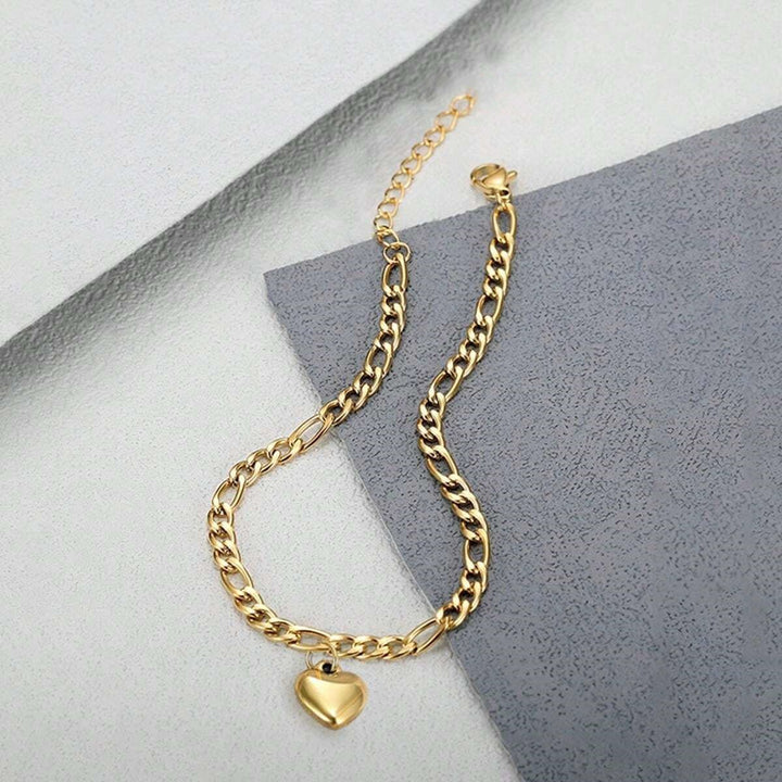 Heart Charm Link Bracelet Stornfield
