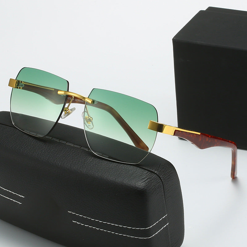 Women's Fashion Sunglasses in Modern Geometric Design Stornfield