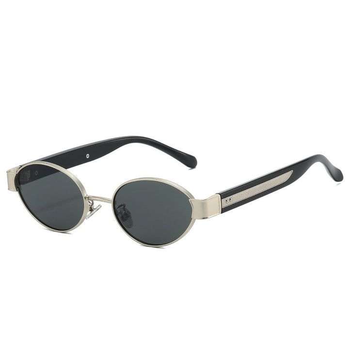 Women's sunglasses in a modern, oval frame with harmonious color play Stornfield
