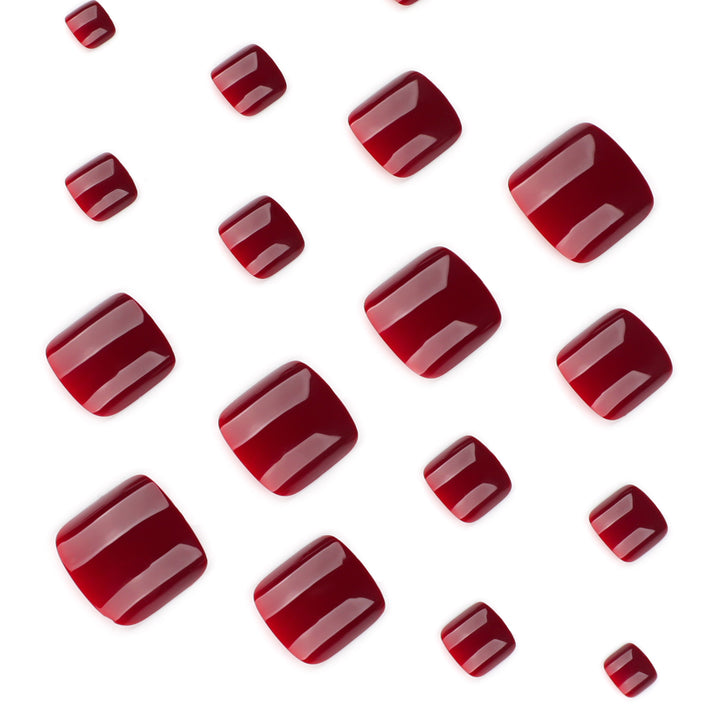 Elegant toenail art in luxurious Bordeaux look Stornfield