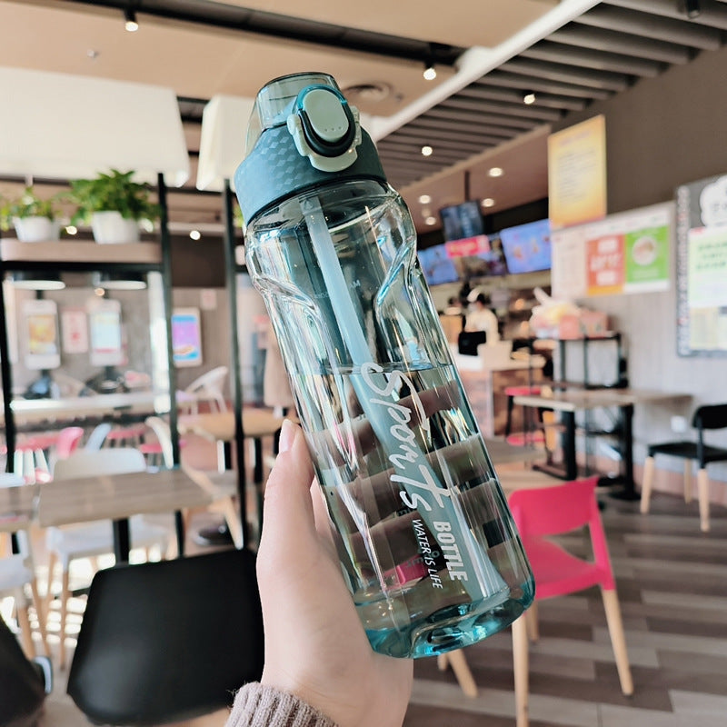 Women’s sporty water bottle with innovative closure Stornfield