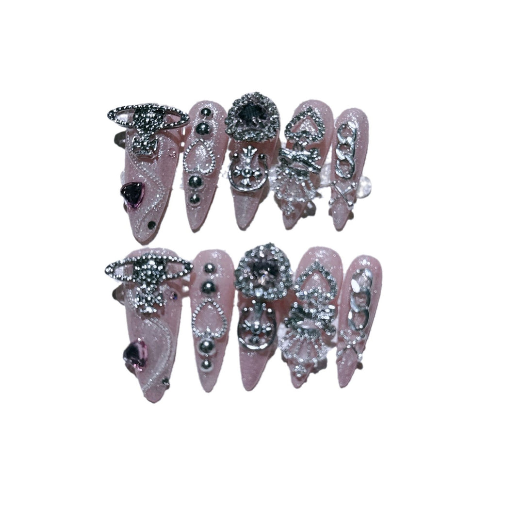 Glamorous Nail Art Extensions