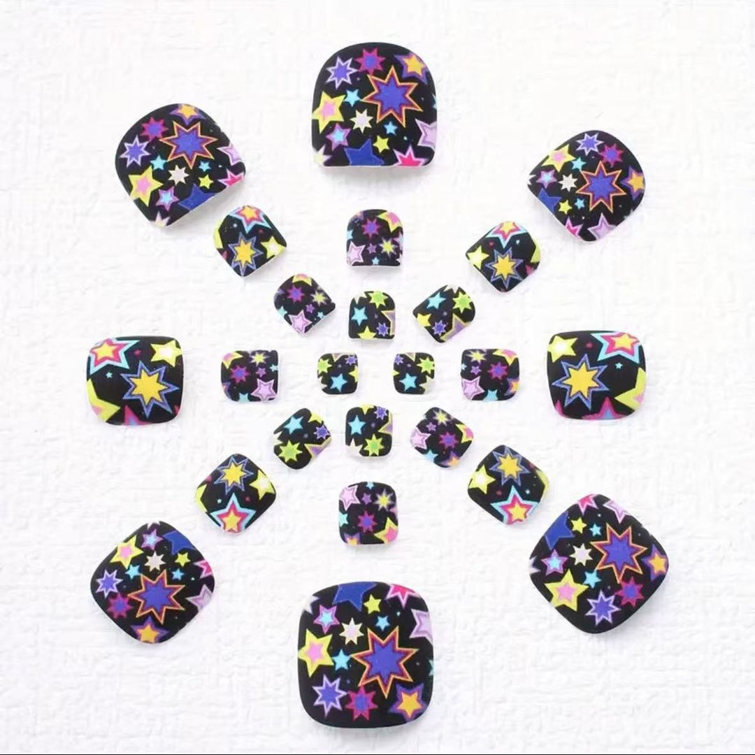 Nail art set with colorful star pattern Stornfield