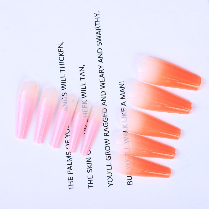 Artificial nails in elegant stiletto design Stornfield