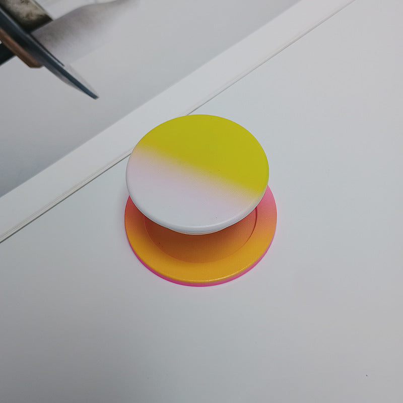 Stylish Gradient Phone Grip Stornfield