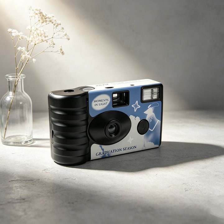 High-Performance Disposable Snapshot Camera Stornfield