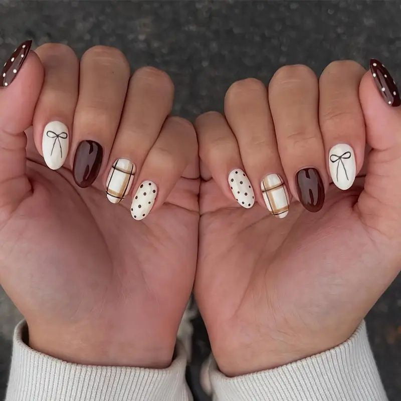 Chic Decorative Press-On Nail Enhancements Stornfield