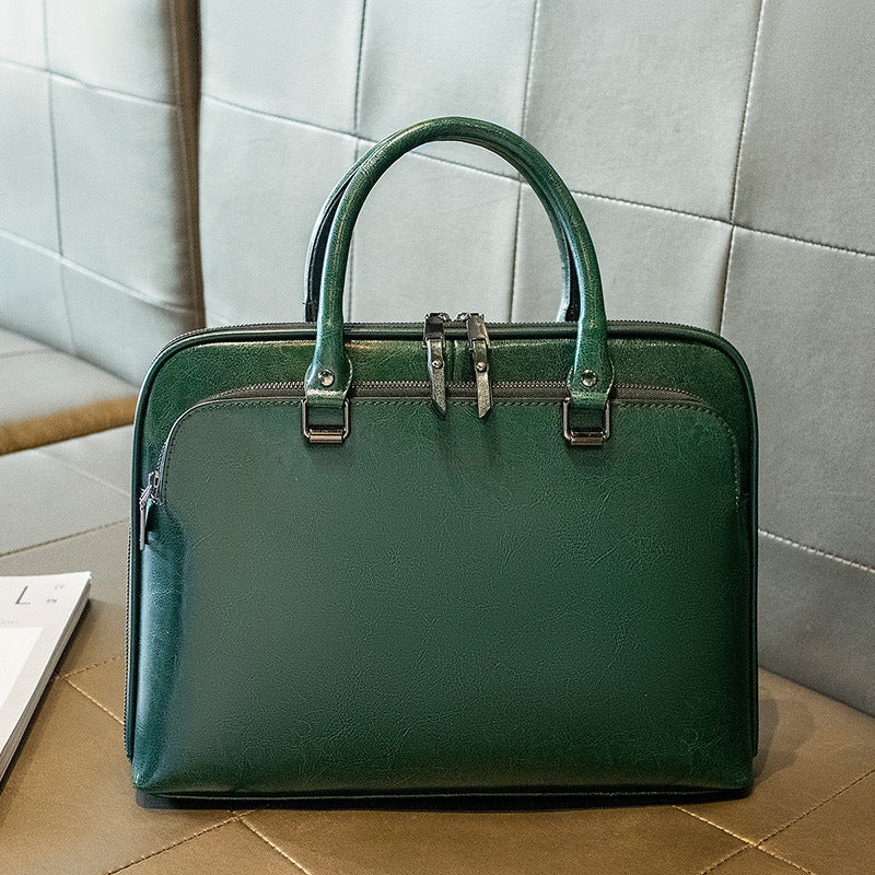 Elegant Business Bag with Structured Design Stornfield