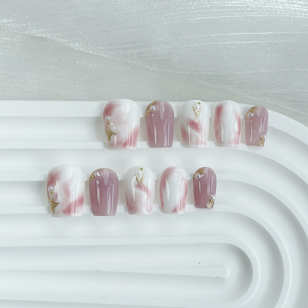 Decorative Press-On Nail Art Set with Floral Accents  1791773215