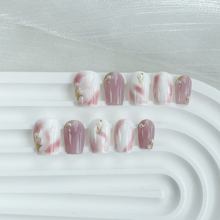 Decorative Press-On Nail Art Set with Floral Accents  1791773215