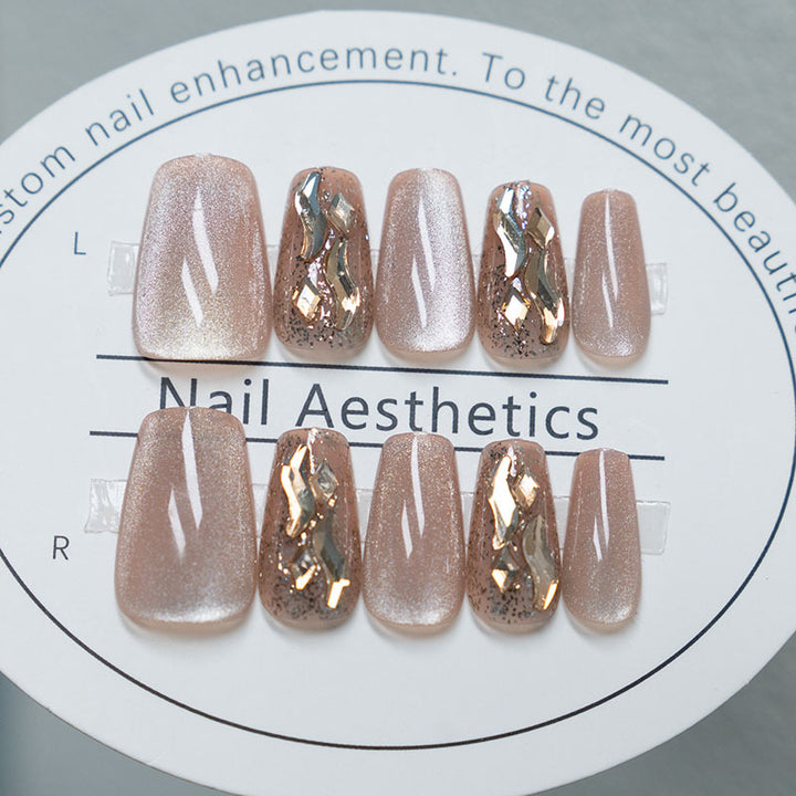 Glamorous Nail Art Extensions