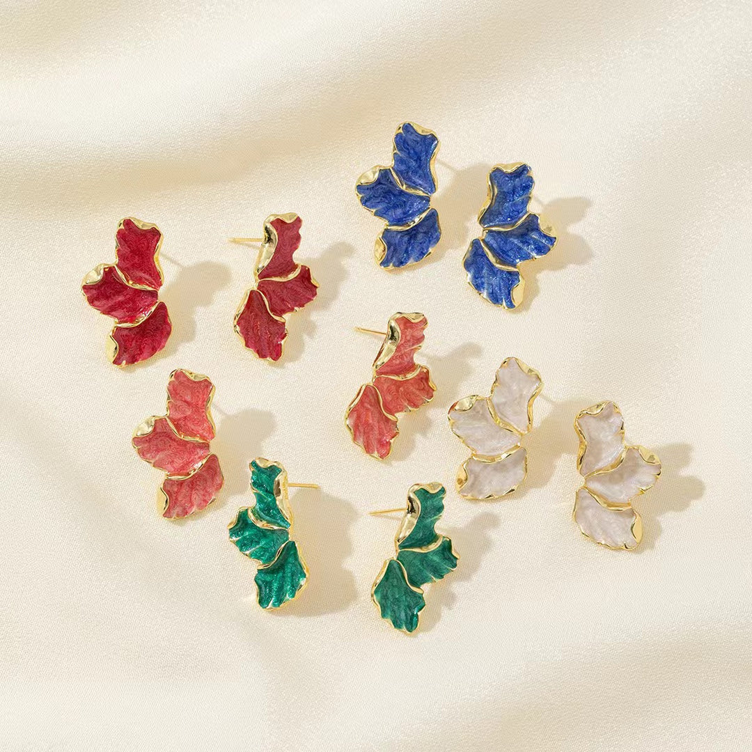 Fashionable earrings with feminine leaf design Stornfield