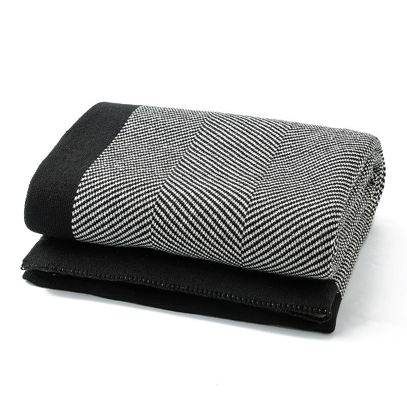 Women's Elegant Snuggle Blanket made of Soft Knit with Geometric Pattern Stornfield