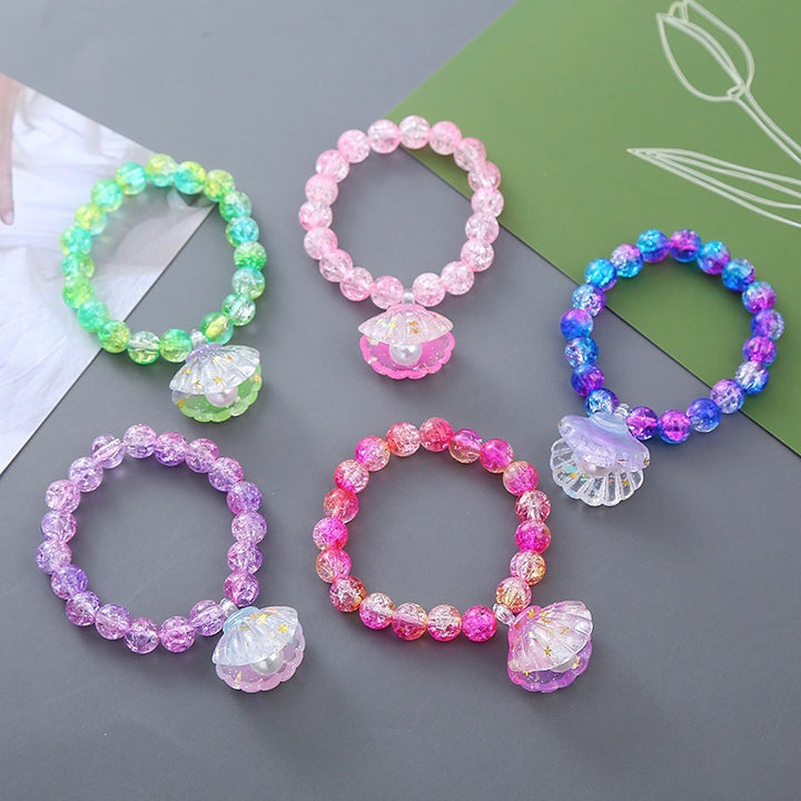 Playful bracelet with shell pendant Stornfield
