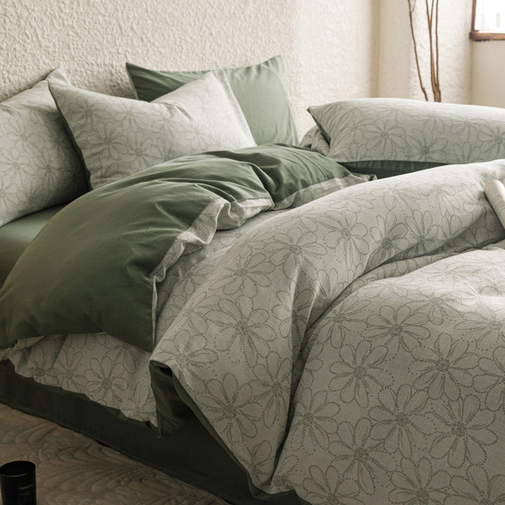 Premium duvet cover set made of cotton percale with subtle paisley relief texture