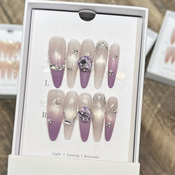 Luxurious Decorative Press-On Nail Tips