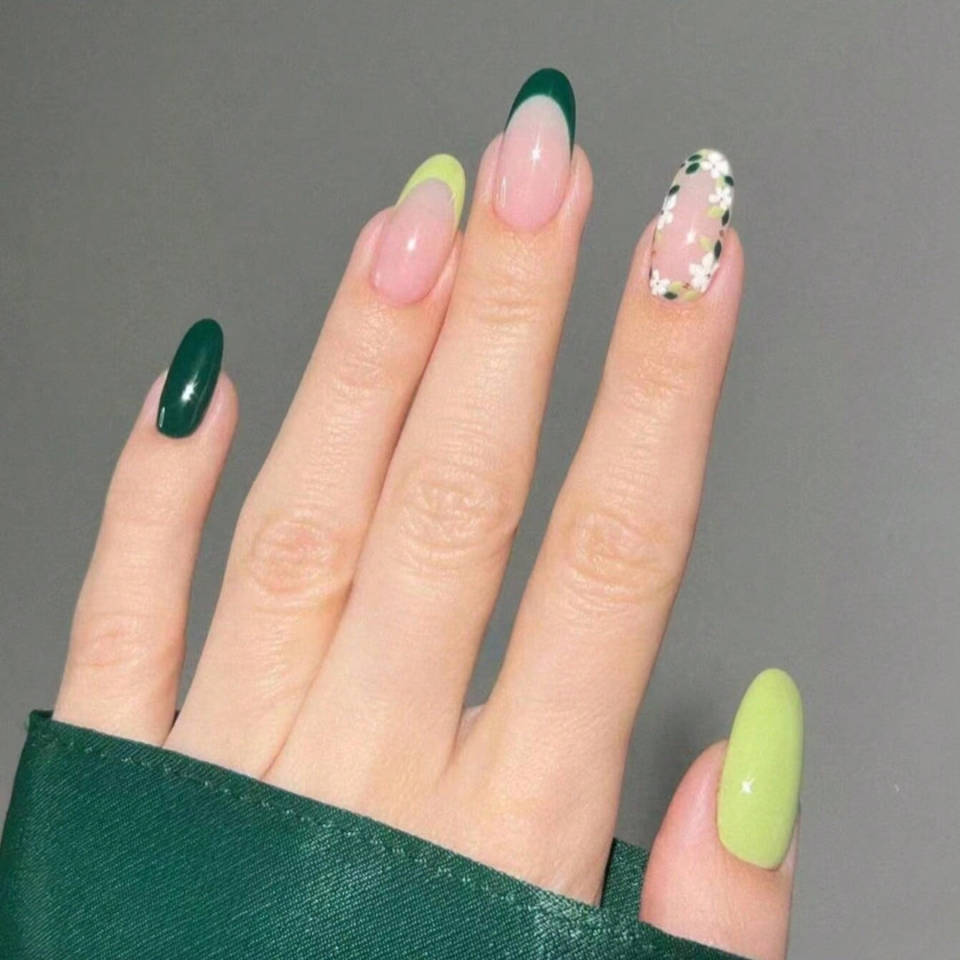 Artistic Floral Accent Nail Art Kit