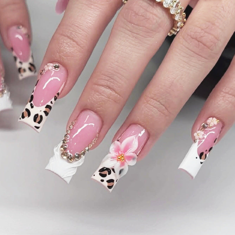 Decorative Press-On Nails Set with Artistic Leopard and Floral Accents Stornfield