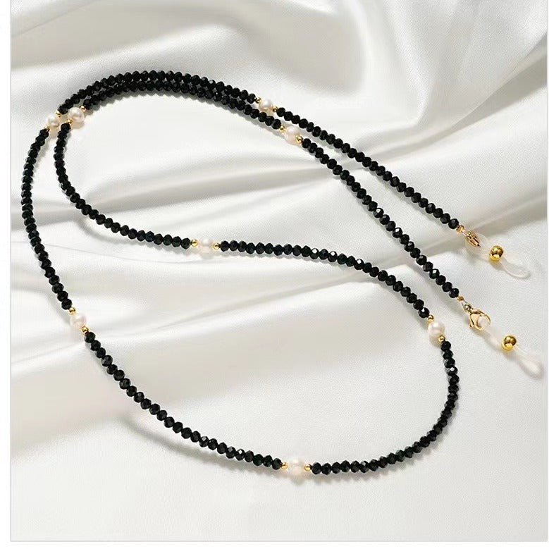 Elegant Beaded Eyewear Chain Stornfield