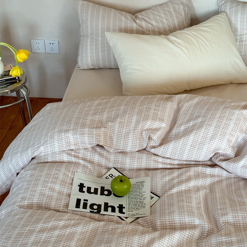 Bedding set with fine Vichy check and breathable cotton percale