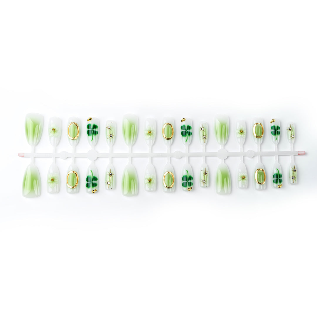 Nail art with botanical designs Stornfield