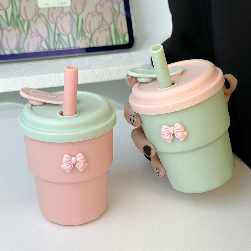 Women's Reusable Drinking Cup with Integrated Straw and Secure Closure Stornfield