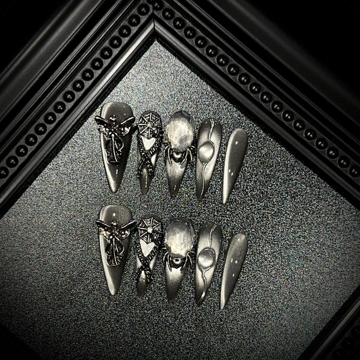 Artistic Gothic-Inspired Press-On Nail Set 1790730532