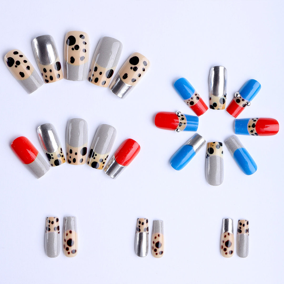 Artificial Nails with Creative Metallic Design Stornfield