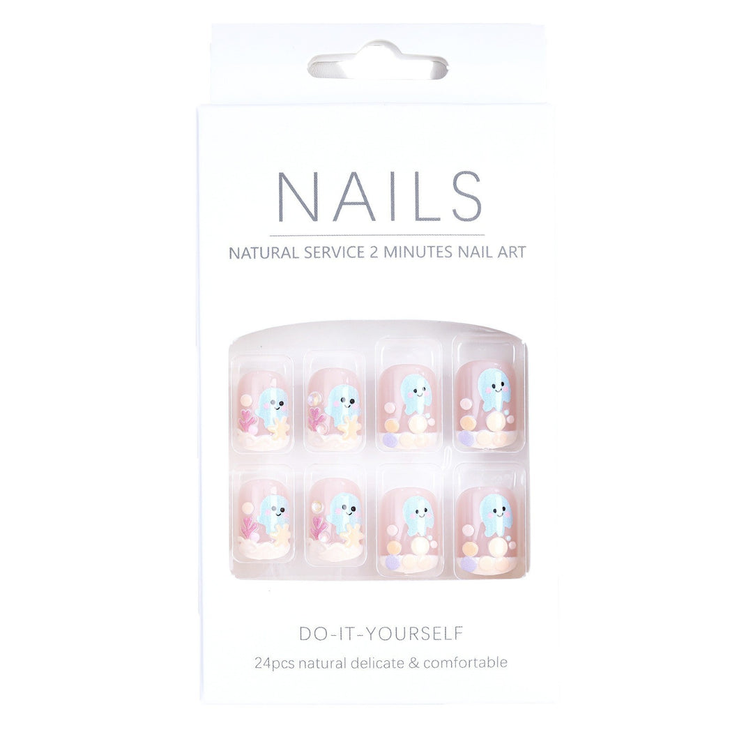 Creative nail art with marine motifs Stornfield