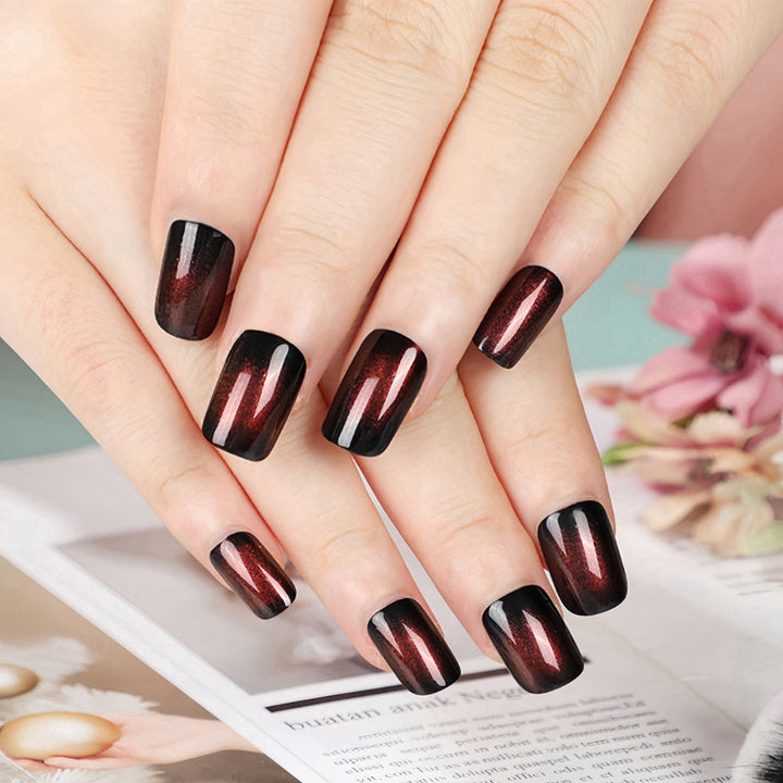 Elegant artificial nails with metallic shine and modern design Stornfield