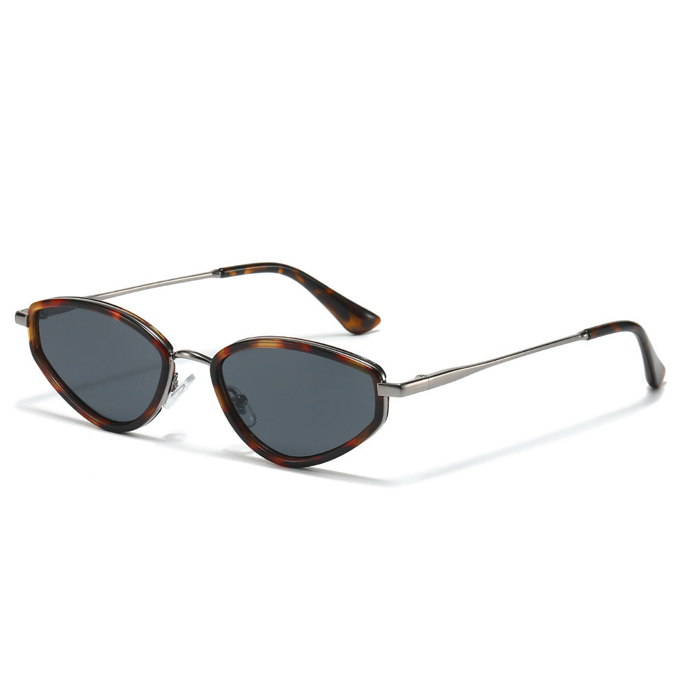 Modern Cat-Eye Sunglasses with Lightweight Frame Stornfield