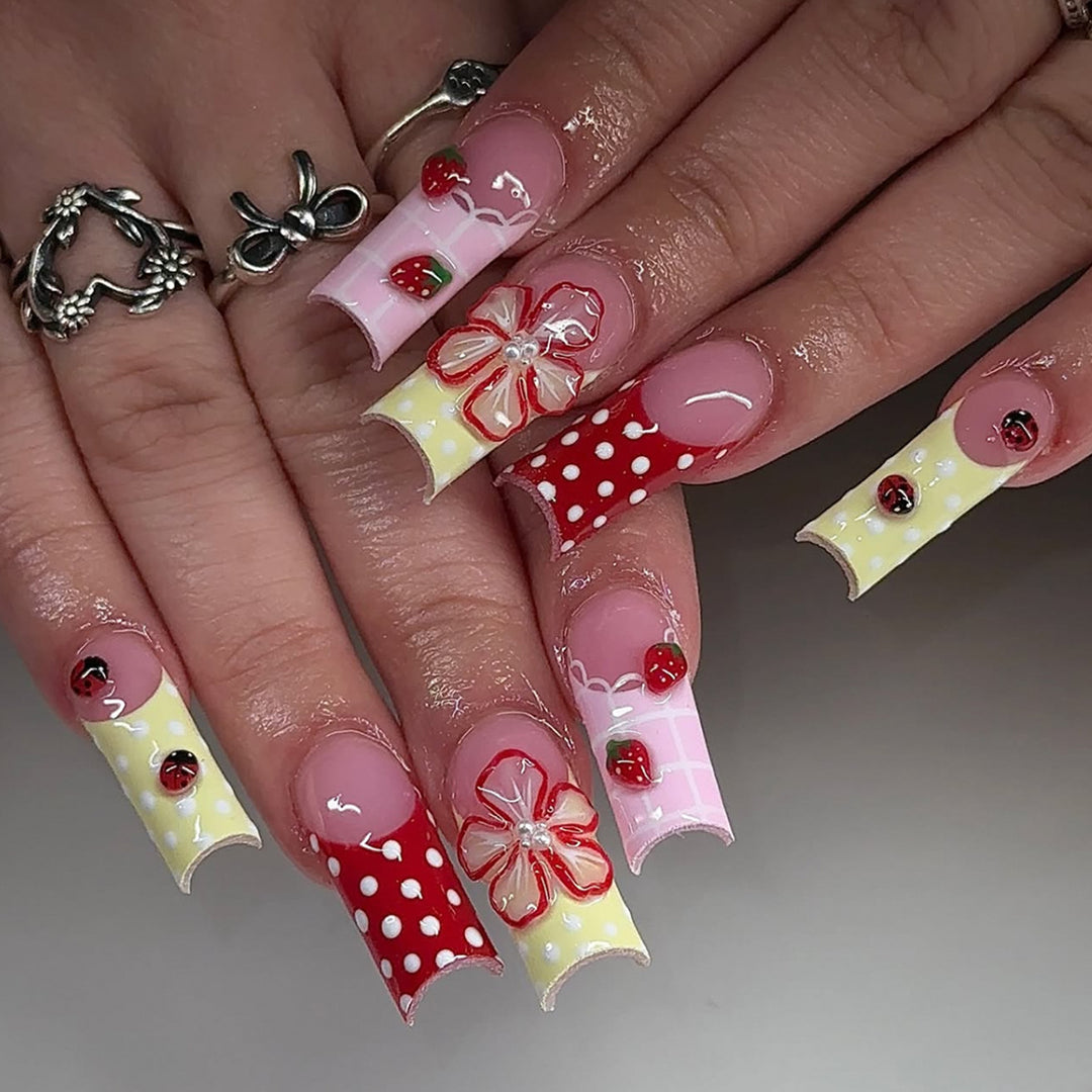 Artificial nails with creative fruit designs Stornfield