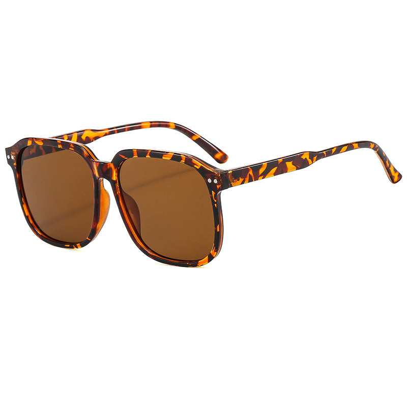 Women's square sunglasses with modern plastic frame Stornfield