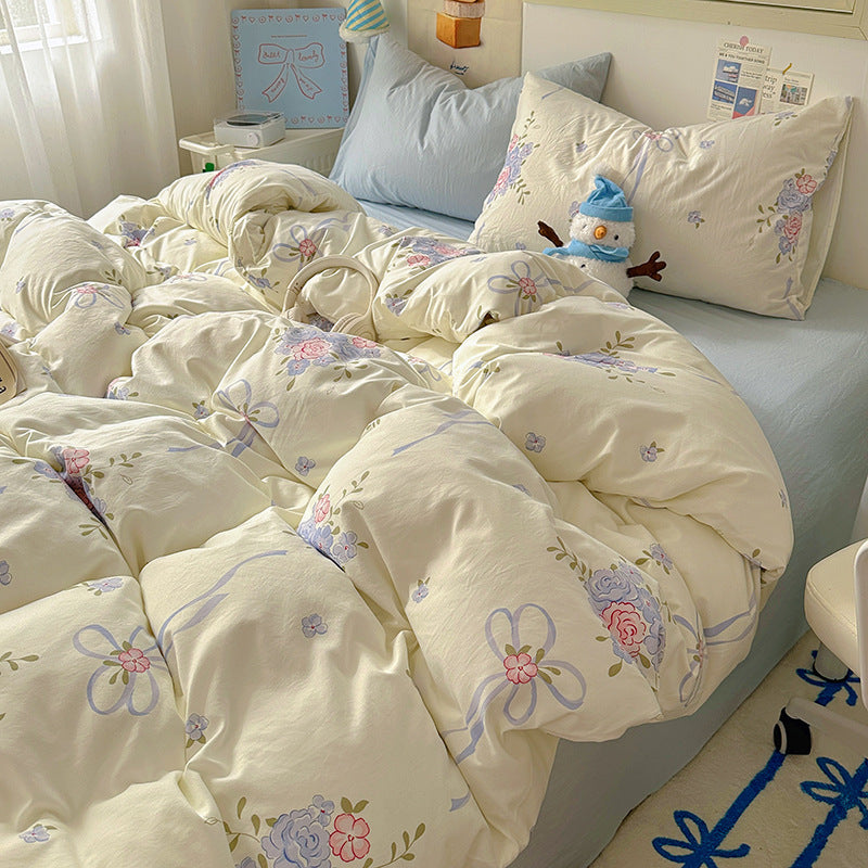 Floral Patterned Quilted Duvet Cover
