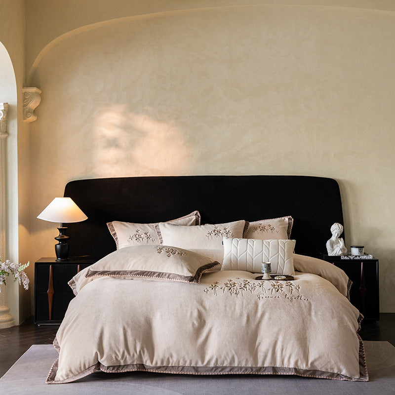 Luxurious bedding set
