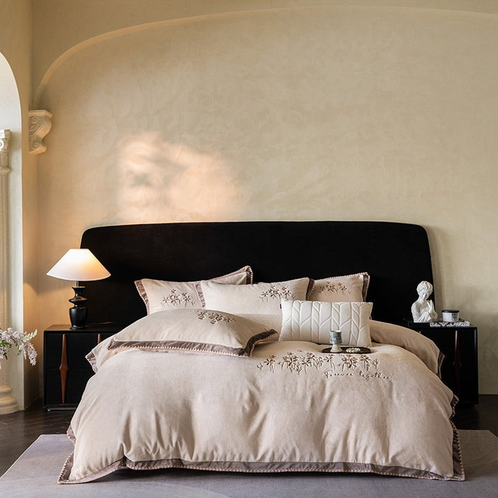 Luxurious bedding set