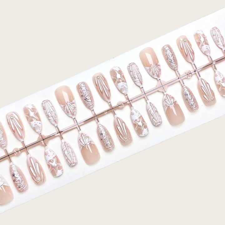 Artful Nail Design with elegant 3D motifs Stornfield