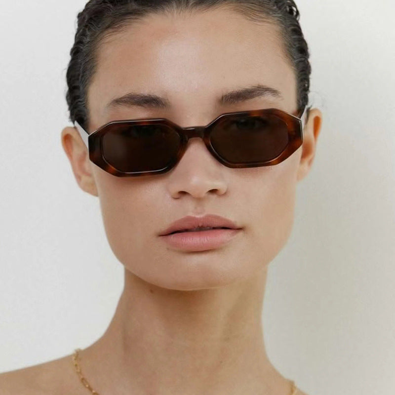 Women's striking sunglasses in modern octagonal design Stornfield