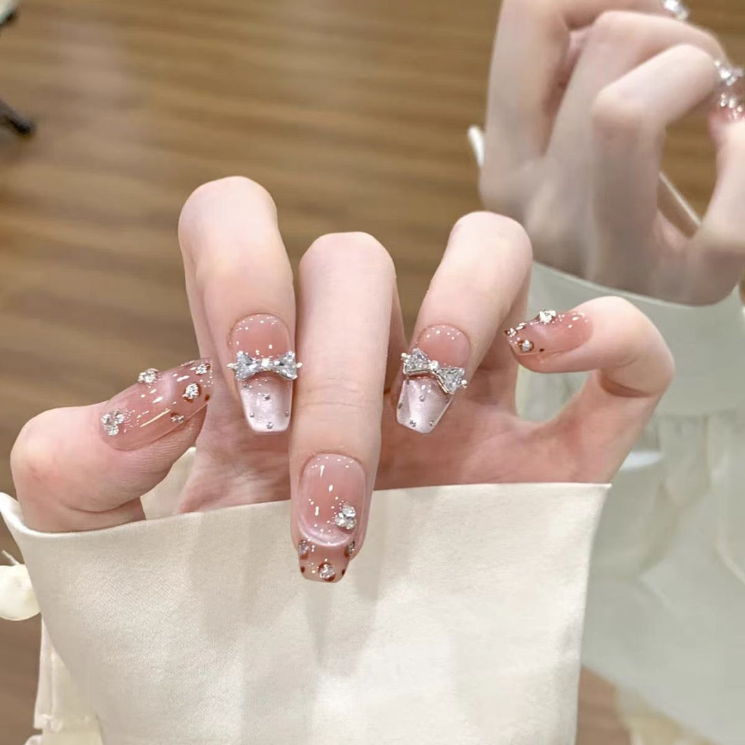 Glittering and Decorated Artificial Nails Stornfield