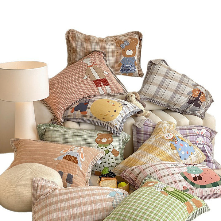 Kids' pillowcases with cute bear applique and checkered muslin look