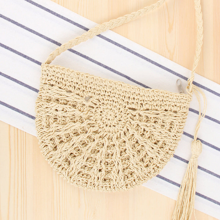Macrame Crossbody Bag in Crescent Moon Design Stornfield