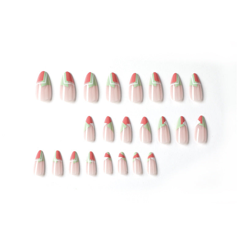 Artful nail art in trendy design Stornfield