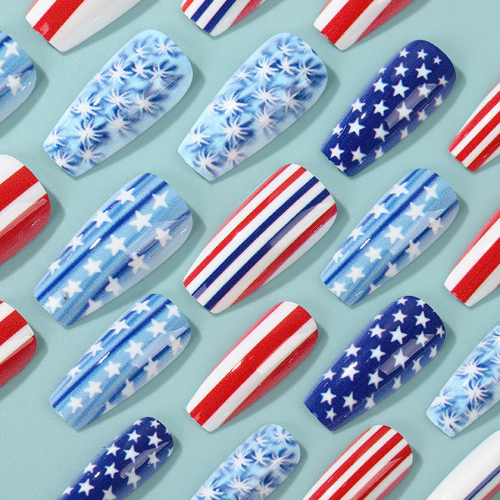 Artificial nails with patriotic designs Stornfield
