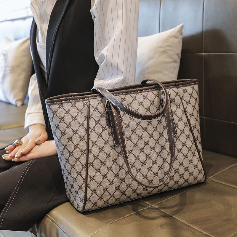 Stylish Geometric Print Tote Bag