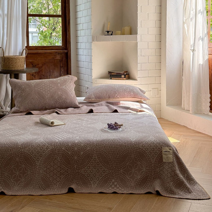 Quilted Cotton Jacquard Bedspread and Pillow Shams Set